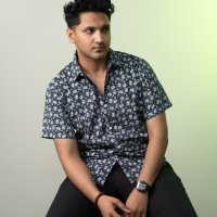 Dark Ivy Floral Print